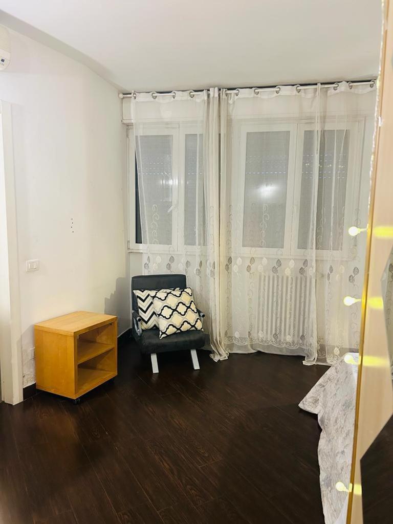 Prada Apartment Мілан Екстер'єр фото
